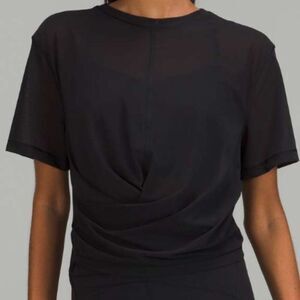 NWT LULULEMON Lightweight Mesh Reversible Yoga T-Shirt Black SIZE 8 COVERUP